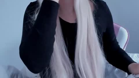 Snapshot of diamond_ava_ chatting on 29, 12, 2024 Thea online show from 29, 12, 2024