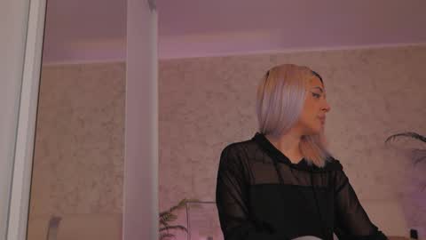 Snapshot of diamond_ava_ chatting on 1, 3, 2026 Thea online show from 1, 3, 2026