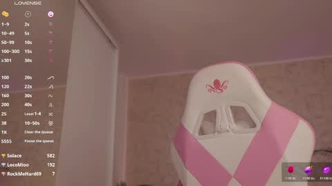 Snapshot of diamond_ava_ chatting on 15, 4, 2026 Thea online show from 15, 4, 2026