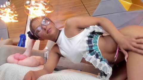 Camila and Megan online show from 17, 1, 2025