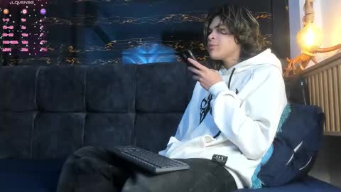 diamond_twink online show from 4, 11, 2025