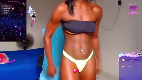 diamond_women_girl online show from 11, 5, 2026