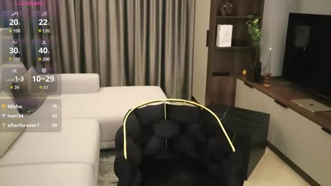 Snapshot of diamondpixie chatting on 11, 2, 2025 Iris online show from 11, 2, 2025