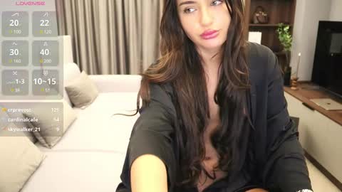 Snapshot of diamondpixie chatting on 6, 3, 2025 Iris online show from 6, 3, 2025