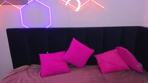 Diana  online show from 8, 11, 2025