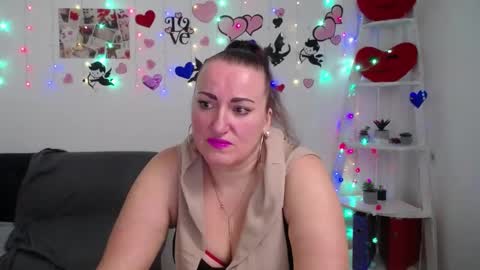 Diana online show from 6, 3, 2025