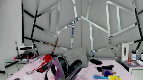 dianarous online show from 7, 2, 2025