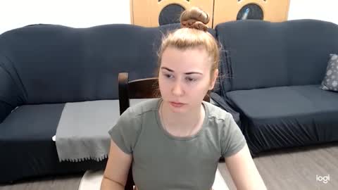 dianasmiey7 online show from 9, 1, 2025