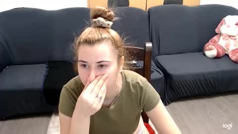 dianasmiey7 online show from 18, 1, 2025