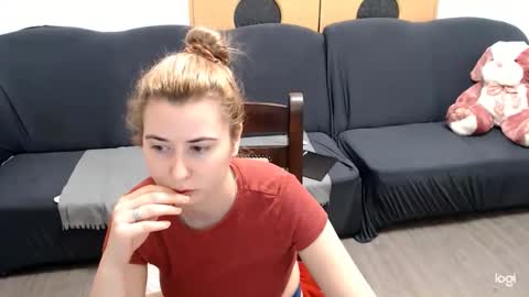 dianasmiey7 online show from 22, 1, 2025