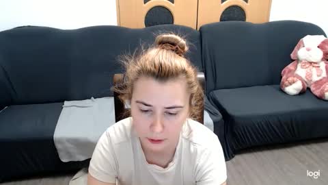 dianasmiey7 online show from 23, 1, 2025