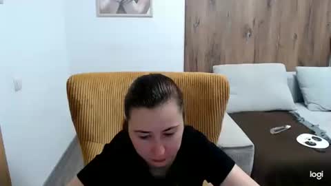dianasmiey7 online show from 7, 6, 2026