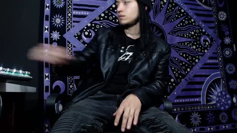 DICAPRIO online show from 11, 1, 2025