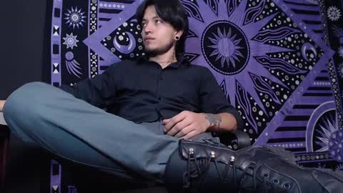 DICAPRIO online show from 24, 1, 2025