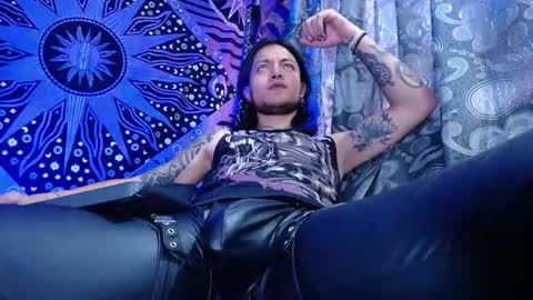 DICAPRIO online show from 1, 10, 2025