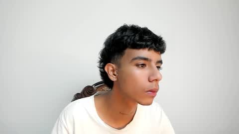 dikey_18 online show from 19, 2, 2025