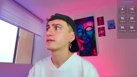 Julian Independent Model online show from 23, 11, 2025