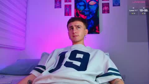 Julian Independent Model online show from 27, 5, 2026