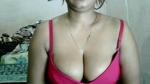dimple_love online show from 22, 7, 2026