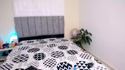 Snapshot of dina_mcry chatting on 17, 1, 2026 DINA online show from 17, 1, 2026