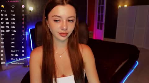 dinacandy online show from 9, 9, 2025