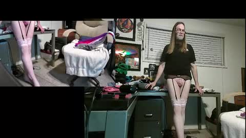 Dinkdork just having a good time online show from 28, 12, 2024