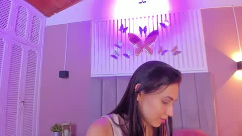 Cristal  online show from 11, 2, 2025