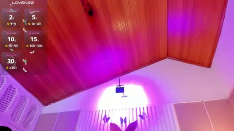 Cristal  online show from 27, 2, 2025