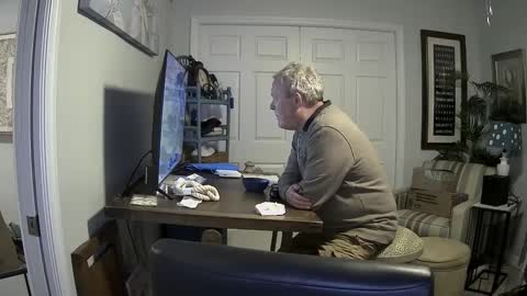 DirtkPitt Fun guy working online show from 12, 1, 2025