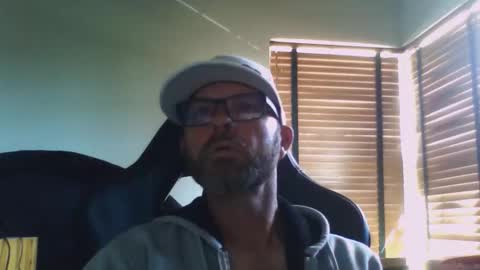 dirtrider15 online show from 8, 2, 2026