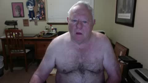 dirtrider195080438 online show from 14, 4, 2026