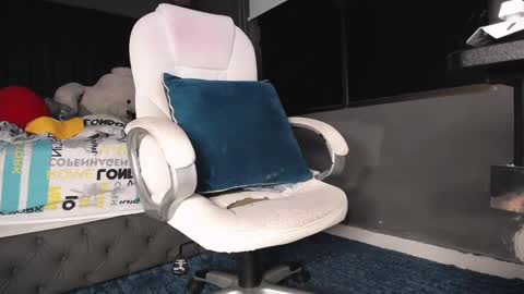 dirty_27cms online show from 7, 3, 2025