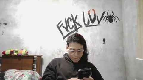 dirty model online show from 23, 3, 2026