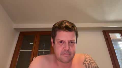 Jan online show from 8, 1, 2025