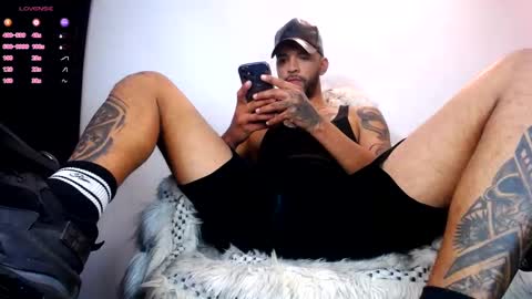 Snapshot of dirtybhot chatting on 1, 10, 2025 I just want to be happy online show from 1, 10, 2025