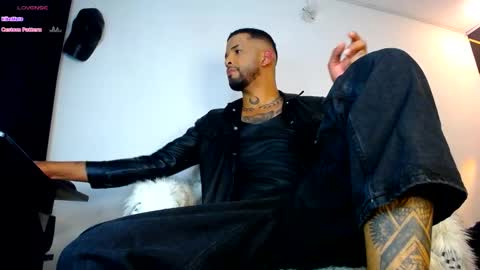 Snapshot of dirtybhot chatting on 8, 10, 2025 I just want to be happy online show from 8, 10, 2025