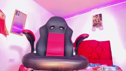 Naomy  online show from 28, 1, 2025