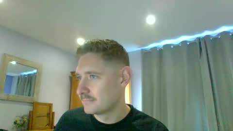 Exhibitionist Ben online show from 17, 11, 2025