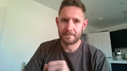 Exhibitionist Ben online show from 6, 7, 2026