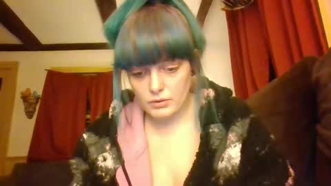 Crystal online show from 7, 11, 2025