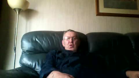 Snapshot of discovery63 chatting on 8, 12, 2024 discovery63 online show from 8, 12, 2024