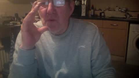 Snapshot of discovery63 chatting on 25, 1, 2025 discovery63 online show from 25, 1, 2025