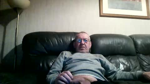 Snapshot of discovery63 chatting on 8, 2, 2025 discovery63 online show from 8, 2, 2025