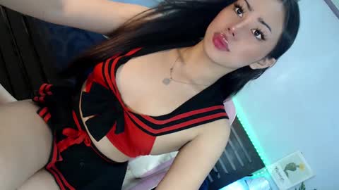 disneycum69_bella online show from 4, 3, 2025
