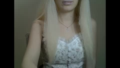 DitaMilton online show from 19, 1, 2025