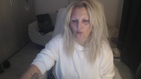 Alexxa online show from 8, 4, 2026