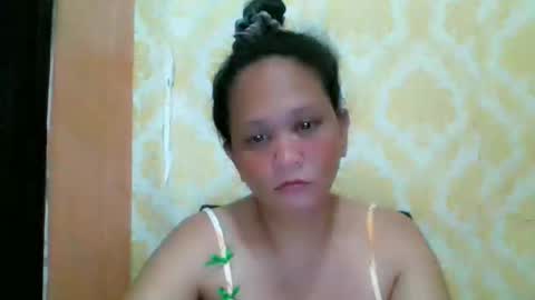 Snapshot of divinegrace10 chatting on 23, 5, 2026 Divine Grace Close To Your Hear online show from 23, 5, 2026