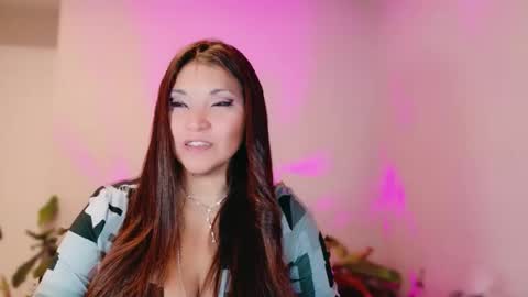 DivineLynn online show from 16, 1, 2026