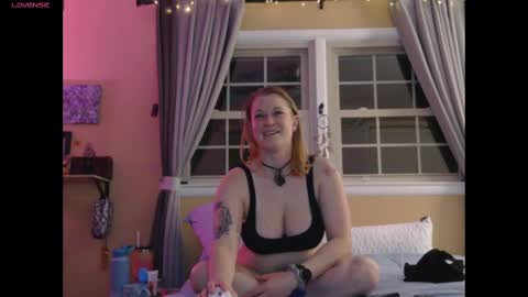 dixie_comanche online show from 10, 3, 2025