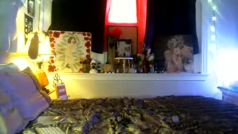 Snapshot of dixie_doll chatting on 9, 10, 2025 Dixie Doll online show from 9, 10, 2025